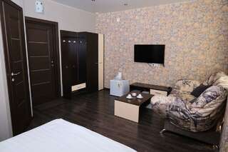 Гостиница Алмаз Новокузнецк Номер полулюкс улучшенный с 1 двуспальной кроватью-3