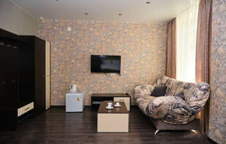 Гостиница Алмаз Новокузнецк 1 номер Полулюкс + диван(ванна аэромассаж)-3