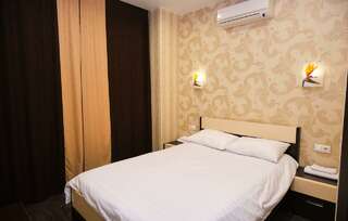 Гостиница Алмаз Новокузнецк Номер стандарт с 1 двуспальной кроватью-5