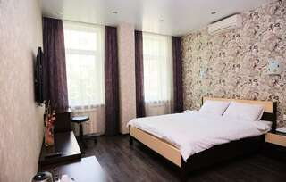 Гостиница Алмаз Новокузнецк Номер комфорт с 1 двуспальной кроватью-1